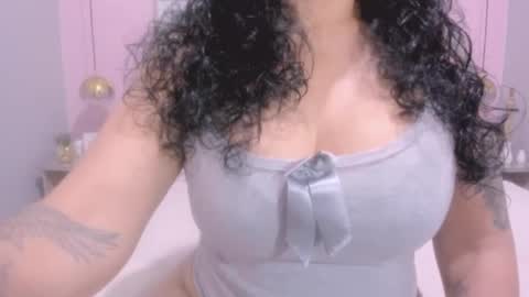 Valeria online show from December 16, 2024, 3:32 pm
