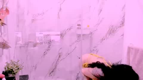 Valeria online show from November 4, 2025, 4:00 am