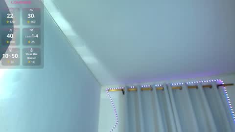 Snapshot of 01dulcemaria_ chatting on October 4, 2025, 9:18 am Dulce Maria online show from October 4, 2025, 9:18 am