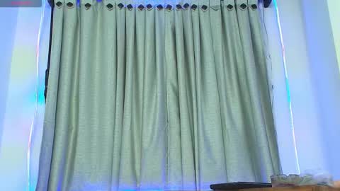 Snapshot of 01klhoe01 chatting on November 8, 2025, 11:47 pm Klhoe Carter 3 online show from November 8, 2025, 11:47 pm