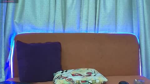 Snapshot of 01klhoe01 chatting on November 14, 2025, 1:59 am Klhoe Carter 3 online show from November 14, 2025, 1:59 am