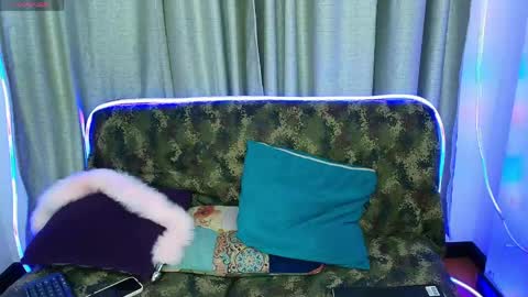 Klhoe Carter 3 online show from May 8, 2026, 4:18 am