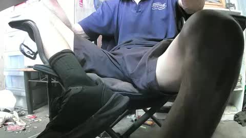 Snapshot of 03oldskoolatgm chatting on April 1, 2026, 2:45 am 03oldskoolatgm online show from April 1, 2026, 2:45 am