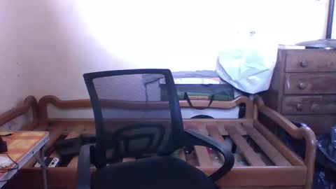 097305962 online show from September 29, 2025, 4:56 pm