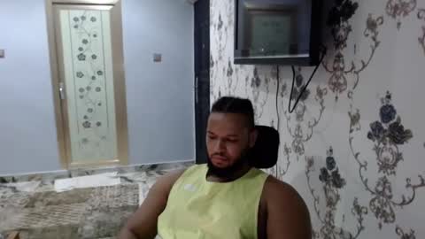 Snapshot of 0_kingsley chatting on January 22, 2025, 10:37 pm Kingsley online show from January 22, 2025, 10:37 pm