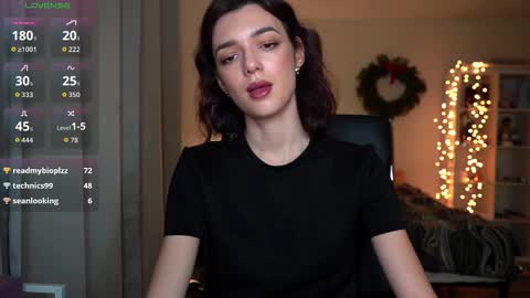 Olivia online show from December 17, 2025, 2:50 am