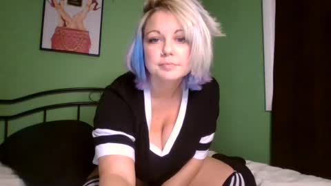 Snapshot of 0lilith0 chatting on July 3, 2026, 5:47 am Lilly online show from July 3, 2026, 5:47 am
