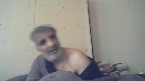 0luvmonkey online show from April 3, 2026, 12:47 pm