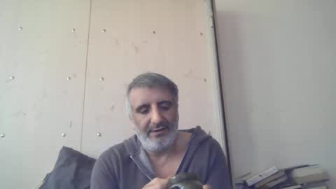 Snapshot of 0luvmonkey chatting on April 5, 2026, 1:19 pm 0luvmonkey online show from April 5, 2026, 1:19 pm