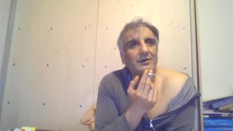 Snapshot of 0luvmonkey chatting on May 6, 2026, 11:54 pm 0luvmonkey online show from May 6, 2026, 11:54 pm