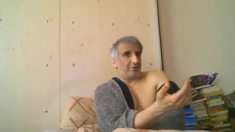 Snapshot of 0luvmonkey chatting on May 8, 2026, 12:43 pm 0luvmonkey online show from May 8, 2026, 12:43 pm