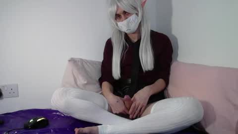 0tter  chan online show from April 26, 2026, 5:10 pm