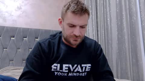 Snapshot of 10in_deluxe chatting on February 7, 2026, 8:51 am 10in_deluxe online show from February 7, 2026, 8:51 am