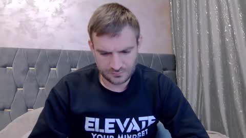 Snapshot of 10in_deluxe chatting on February 23, 2026, 7:28 am 10in_deluxe online show from February 23, 2026, 7:28 am