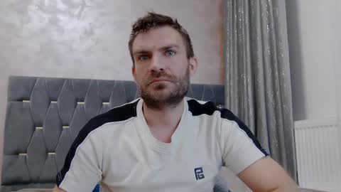 Snapshot of 10in_deluxe chatting on March 6, 2026, 8:44 am 10in_deluxe online show from March 6, 2026, 8:44 am