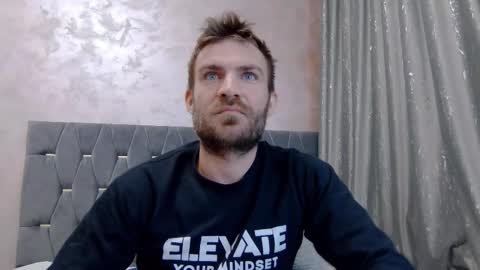 Snapshot of 10in_deluxe chatting on March 9, 2026, 8:29 am 10in_deluxe online show from March 9, 2026, 8:29 am