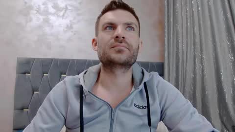 Snapshot of 10in_deluxe chatting on March 15, 2026, 9:26 am 10in_deluxe online show from March 15, 2026, 9:26 am