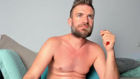 10in_deluxe online show from May 8, 2026, 8:52 am