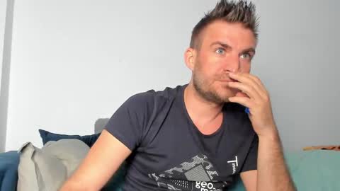 10in_deluxe online show from May 11, 2026, 5:57 am