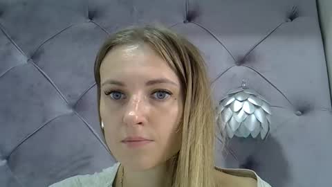 Snapshot of 11alina chatting on October 7, 2025, 6:54 am 11alina online show from October 7, 2025, 6:54 am