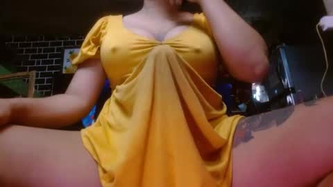 Snapshot of 11inchmonstercock4u chatting on October 13, 2025, 3:17 am i am trixie im Your Selfsucking Mistress online show from October 13, 2025, 3:17 am