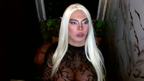 Snapshot of 11inchsinglecious chatting on March 5, 2026, 7:37 am HUGECOCK online show from March 5, 2026, 7:37 am