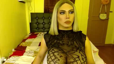 HUGECOCK online show from May 1, 2026, 11:04 am
