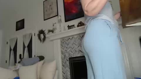 Snapshot of 11willowandjohn11 chatting on October 14, 2025, 11:11 am Aurora Willows online show from October 14, 2025, 11:11 am