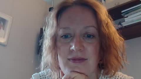 12ennie online show from September 17, 2025, 6:26 am