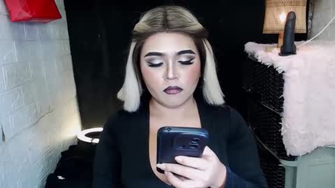 sexy kia online show from February 25, 2026, 1:37 am