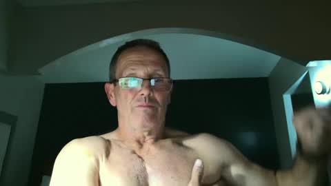 Snapshot of 13glanmorfa chatting on December 6, 2024, 12:56 am 13glanmorfa online show from December 6, 2024, 12:56 am