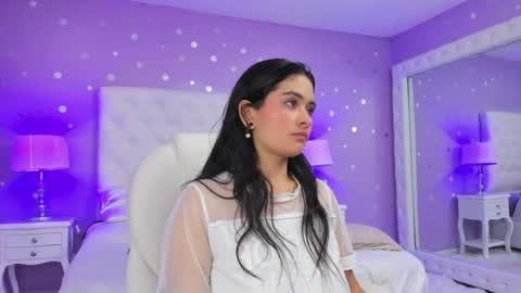 Snapshot of 15_scarlette chatting on January 8, 2025, 9:21 am Scarlette  online show from January 8, 2025, 9:21 am