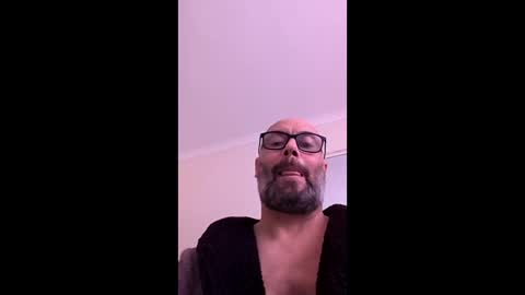 Snapshot of 15chells chatting on March 22, 2026, 10:18 am 15chells online show from March 22, 2026, 10:18 am