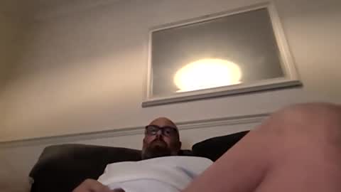 15chells online show from May 9, 2026, 2:17 am