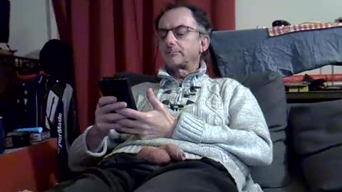 Snapshot of 18remy45 chatting on February 19, 2026, 6:37 pm 18remy45 online show from February 19, 2026, 6:37 pm