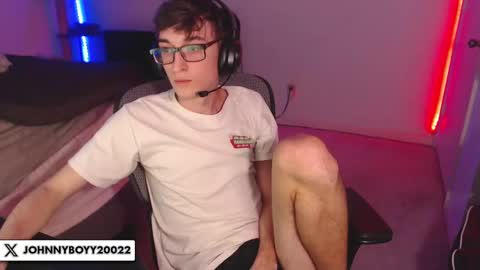 19yrboyhot online show from September 10, 2025, 1:05 am