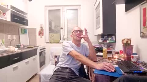 1973man online show from December 13, 2025, 7:53 pm