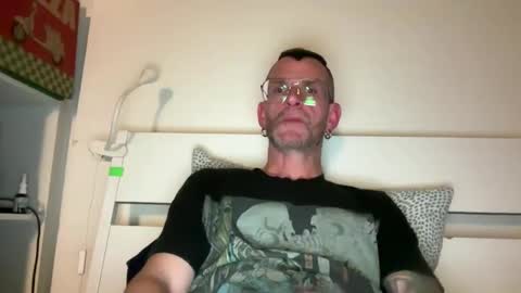 J online show from May 16, 2026, 9:46 pm