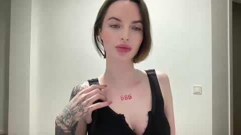 DOVE online show from October 23, 2025, 7:34 pm