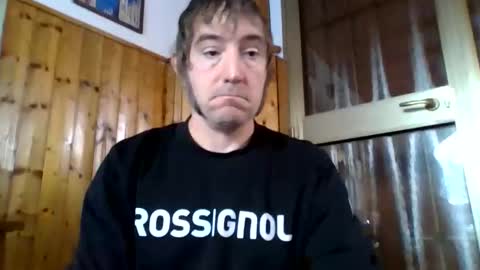 Snapshot of 1guido chatting on October 8, 2025, 11:19 am Guido online show from October 8, 2025, 11:19 am