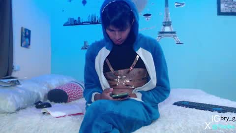 1hannafordxxx online show from December 9, 2024, 2:13 am