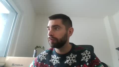 Snapshot of 1kamilkamil11 chatting on December 10, 2024, 10:28 am kam online show from December 10, 2024, 10:28 am