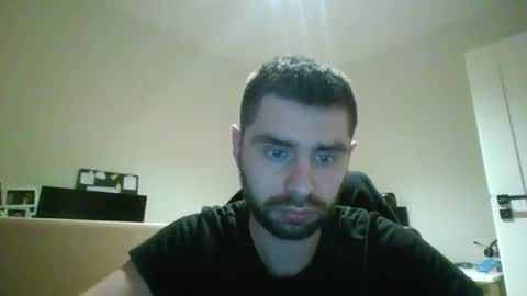 Snapshot of 1kamilkamil11 chatting on January 25, 2025, 9:57 pm kam online show from January 25, 2025, 9:57 pm