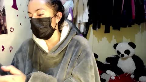 1kandylove online show from September 17, 2025, 10:00 pm