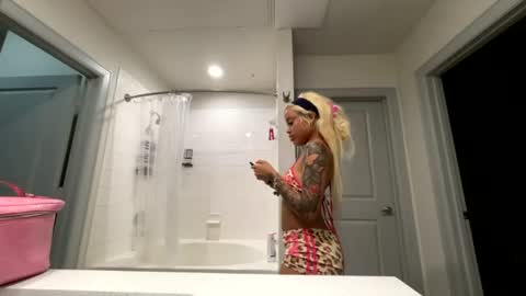 Snapshot of 1lexibae chatting on July 17, 2026, 6:53 am 1lexibae online show from July 17, 2026, 6:53 am