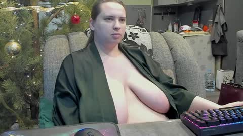 Snapshot of 1lindsey1 chatting on January 10, 2025, 12:36 pm 1LINDSEY1 online show from January 10, 2025, 12:36 pm