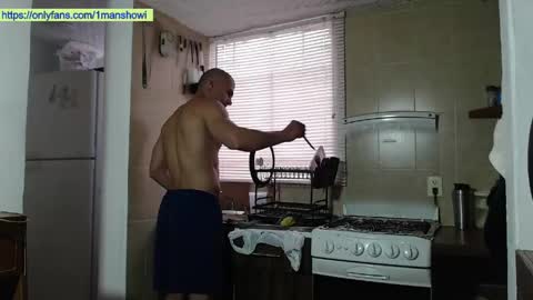 1manshow11 online show from May 6, 2026, 10:04 pm