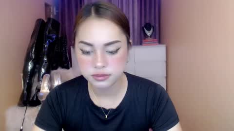 1miracle_tranny online show from May 3, 2026, 5:57 am