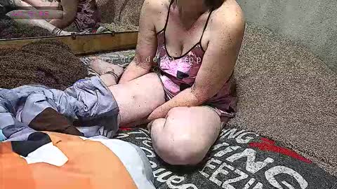 1nakedneighbor online show from November 11, 2025, 8:25 am