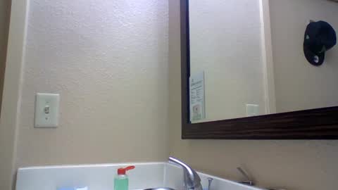 Snapshot of 1nastya8 chatting on February 13, 2026, 5:09 pm TheShyOne18 online show from February 13, 2026, 5:09 pm